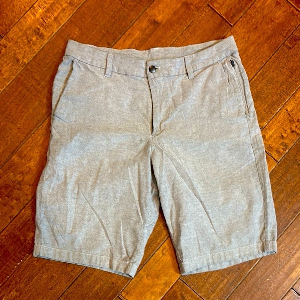 Lululemon Men's Gray Casual Shorts 32